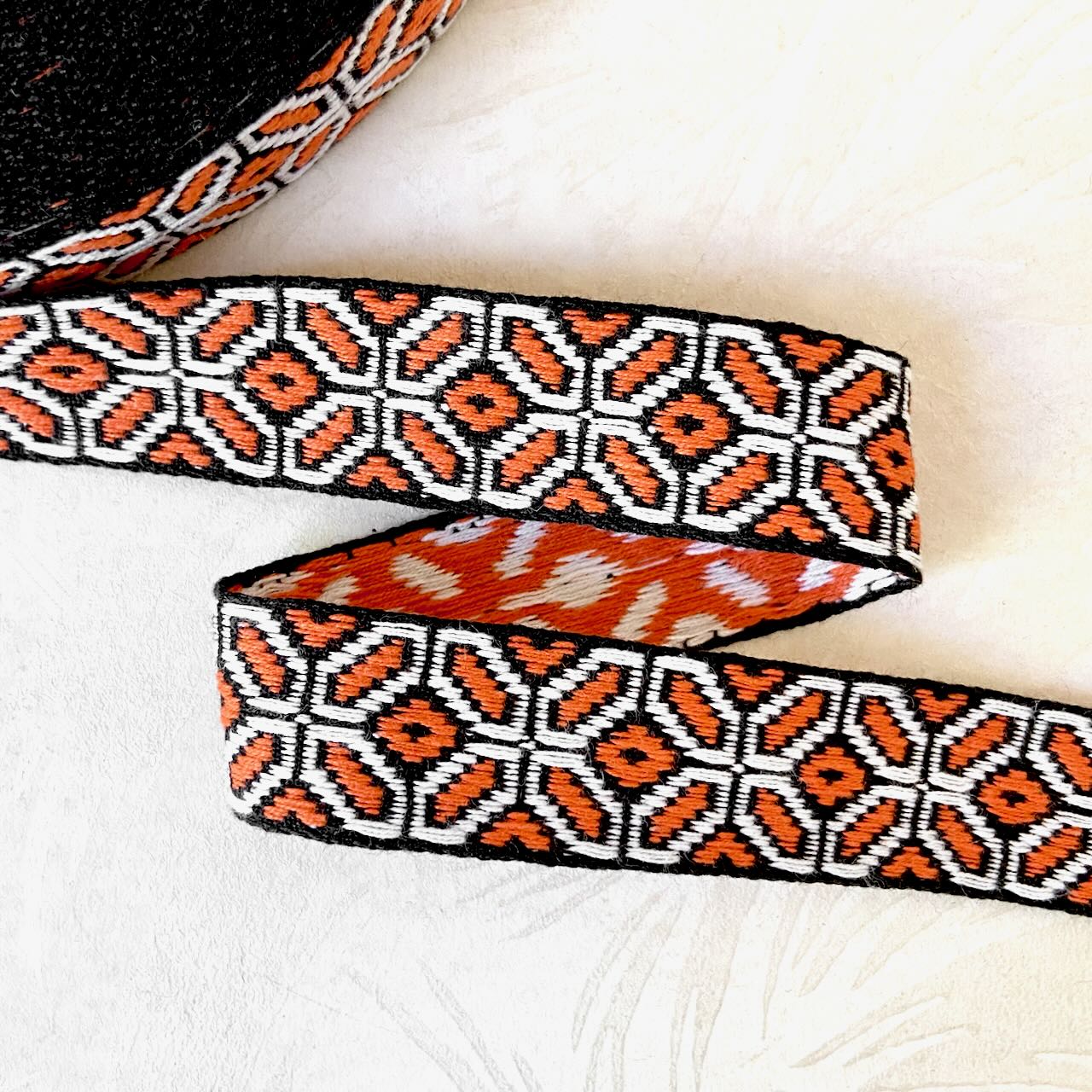    Geometric_Jacquard_Ribbon