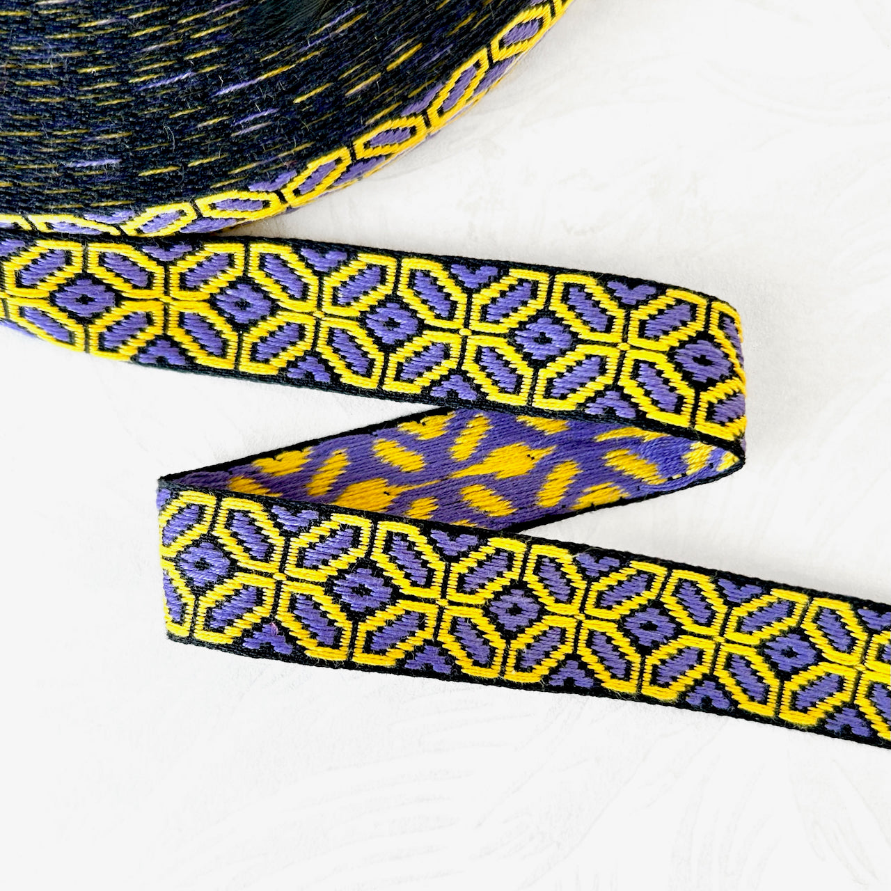    Geometric_Jacquard_Ribbon