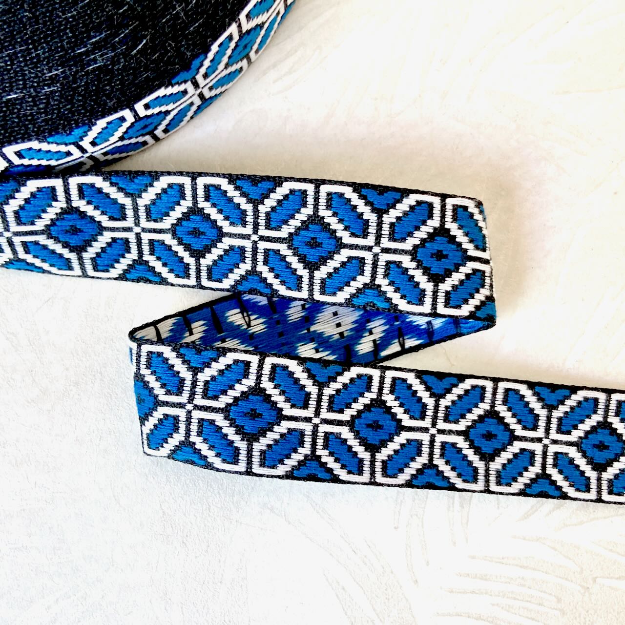     Geometric_Jacquard_Ribbon