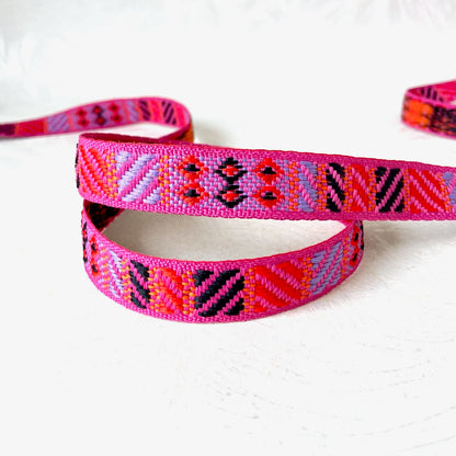 Geometric_Jacquard_Ribbon