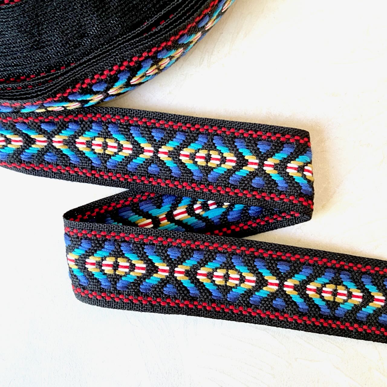    Geometric_Jacquard_Ribbon