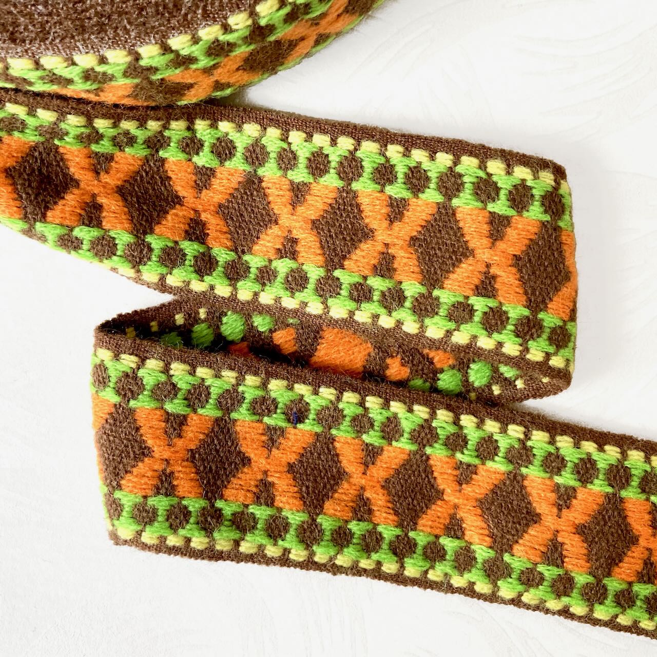     Geometric_Sweater_Jacquard_Ribbon