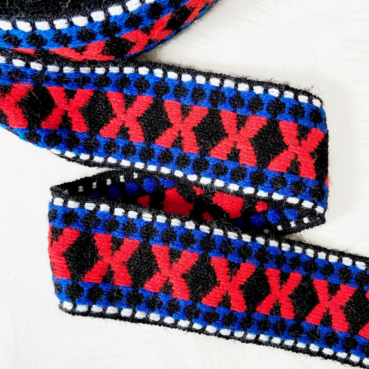     Geometric_Sweater_Jacquard_Ribbon