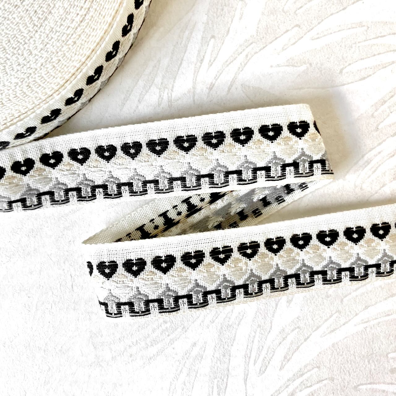     Heart_Jacquard_Ribbon