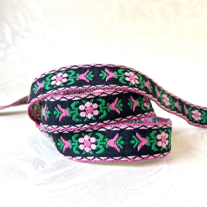 Floral Daisy Jacquard 5/8" - 8 Colorways