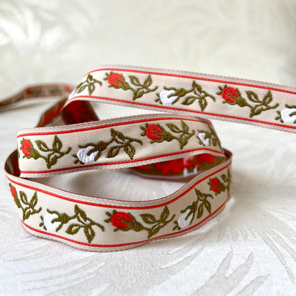 Rosebuds Jacquard 5/8" - 11 Colorways