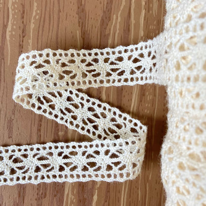    Ivory_Wool_Cluny_Lace