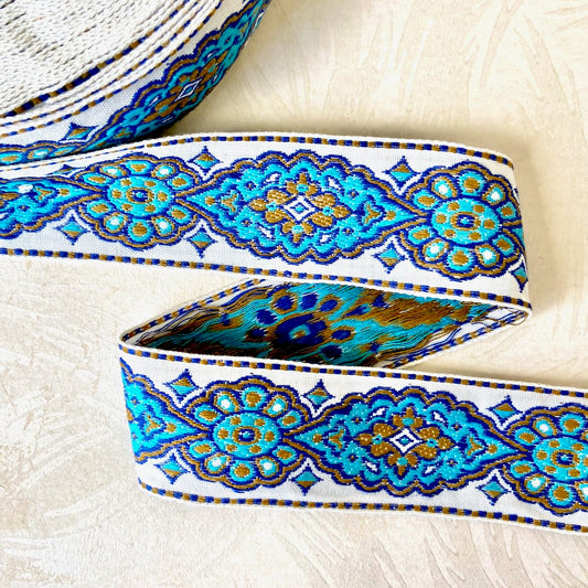    Medallion_Jacquard_Ribbon