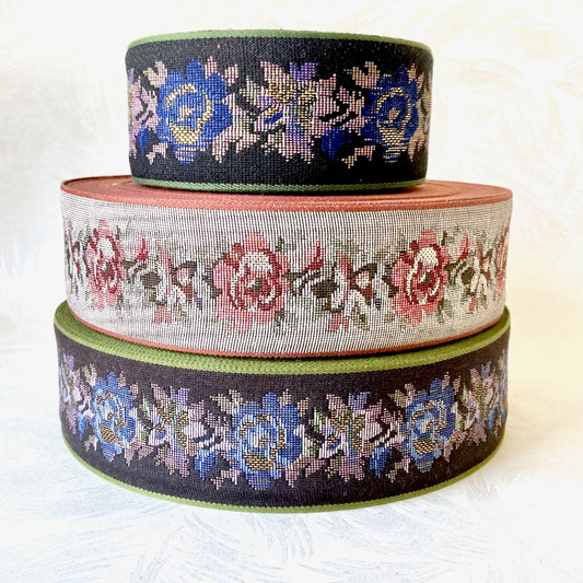     Metallic_Floral_Tapestry_Jacquard_Ribbon