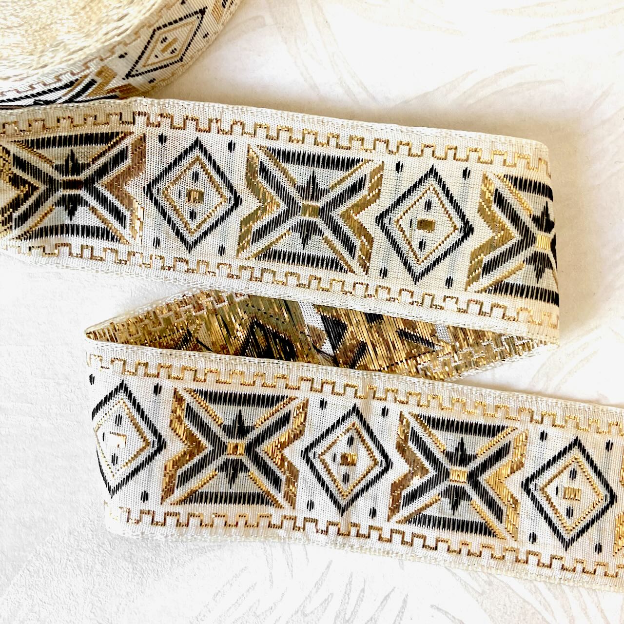 Metallic_Diamond_Jacquard_Ribbon