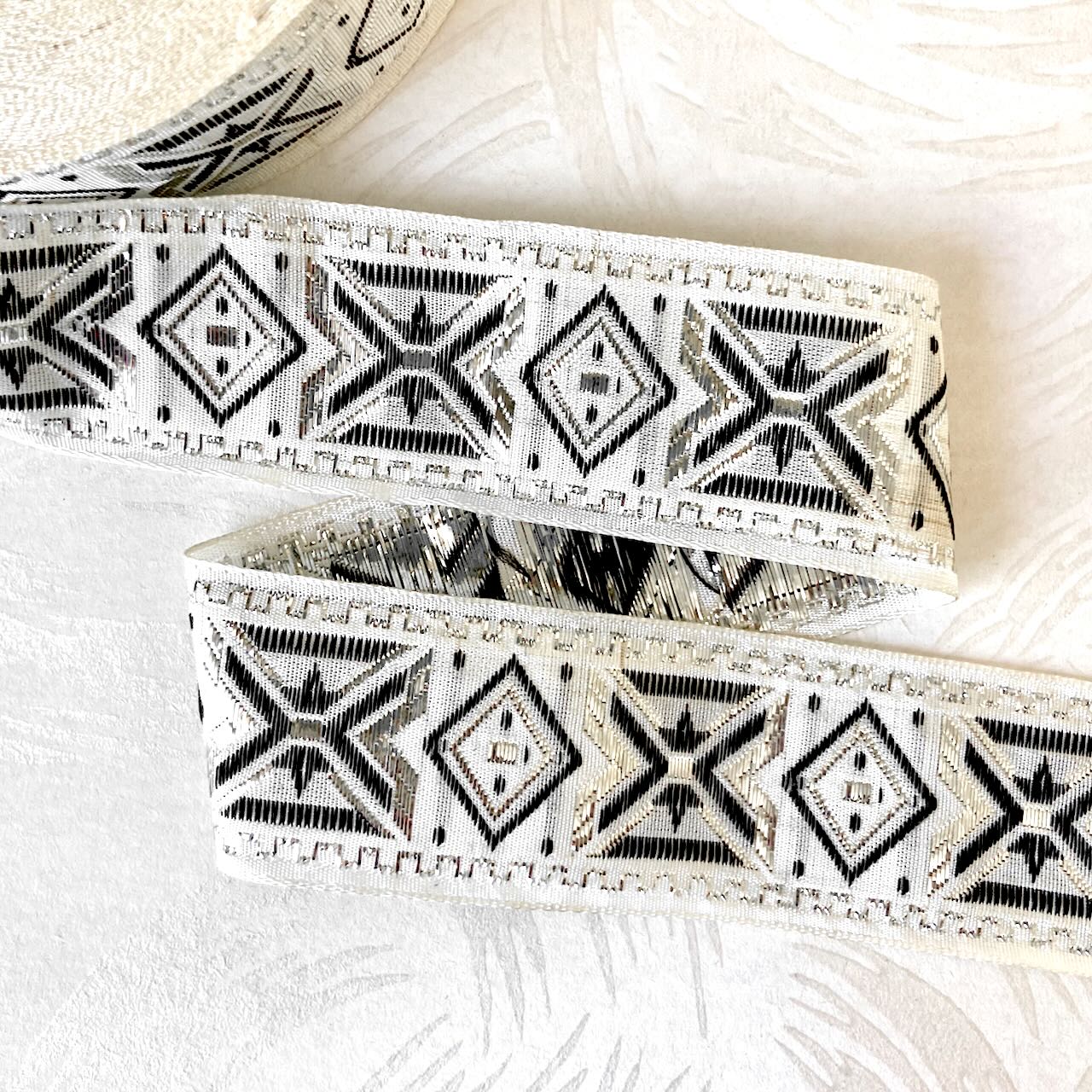 Metallic_Diamond_Jacquard_Ribbon