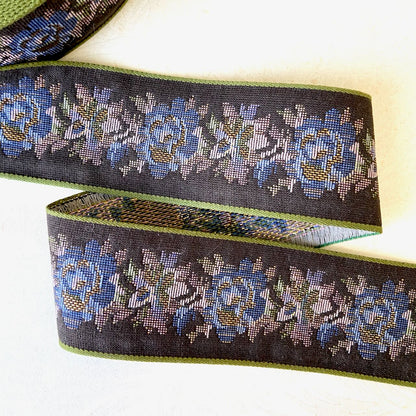     Metallic_Floral_Tapestry_Jacquard_Ribbon