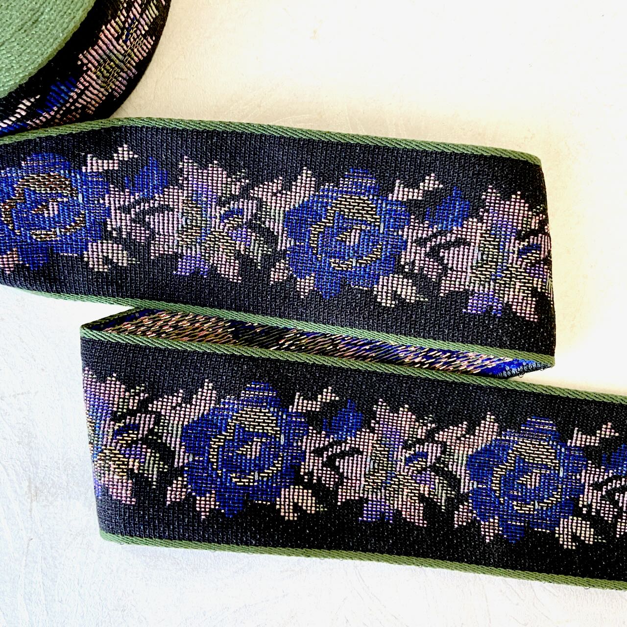     Metallic_Floral_Tapestry_Jacquard_Ribbon