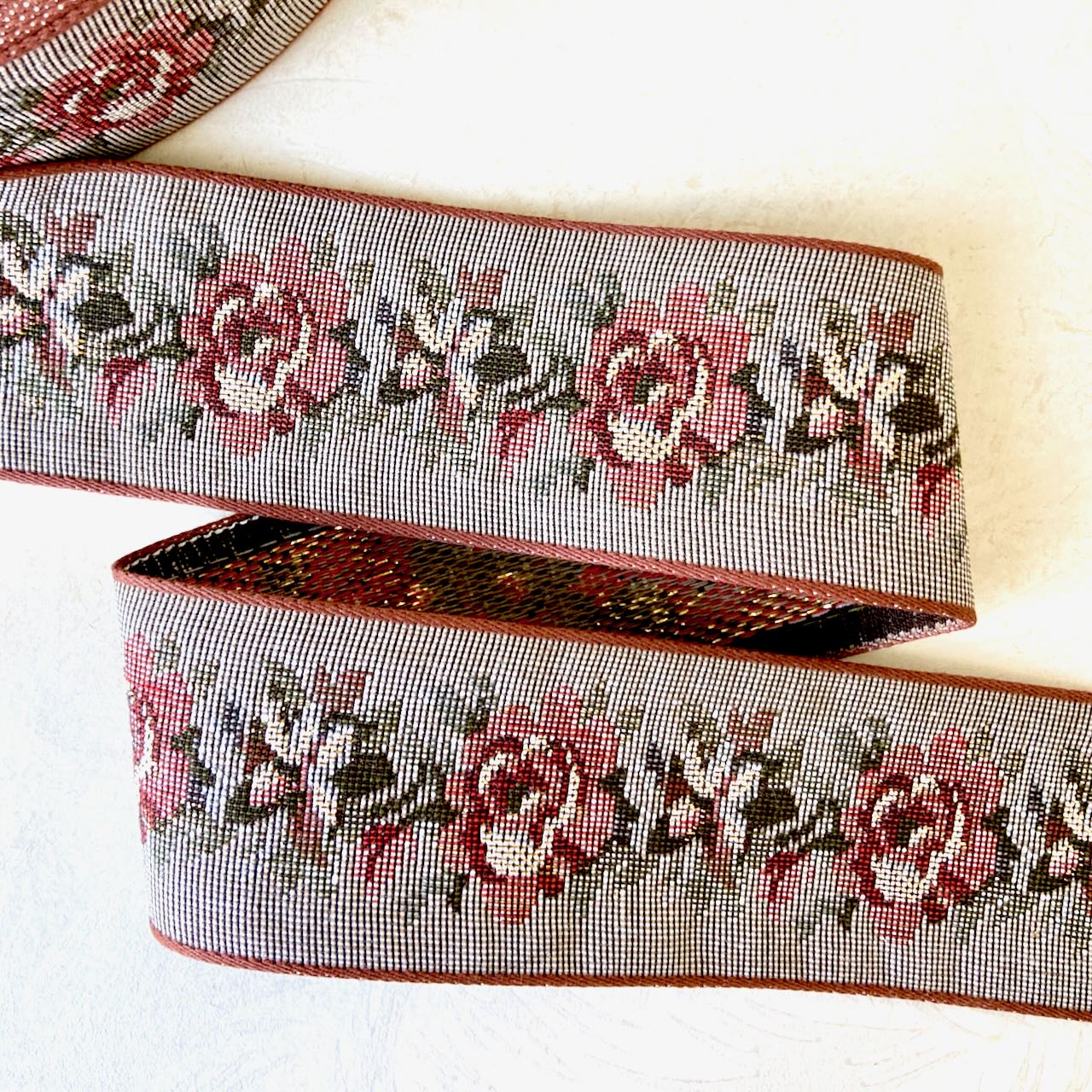     Metallic_Floral_Tapestry_Jacquard_Ribbon