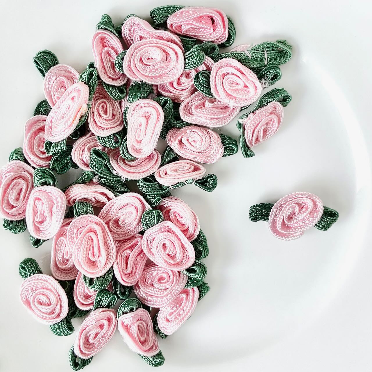     Rayon_Rolled_Rose