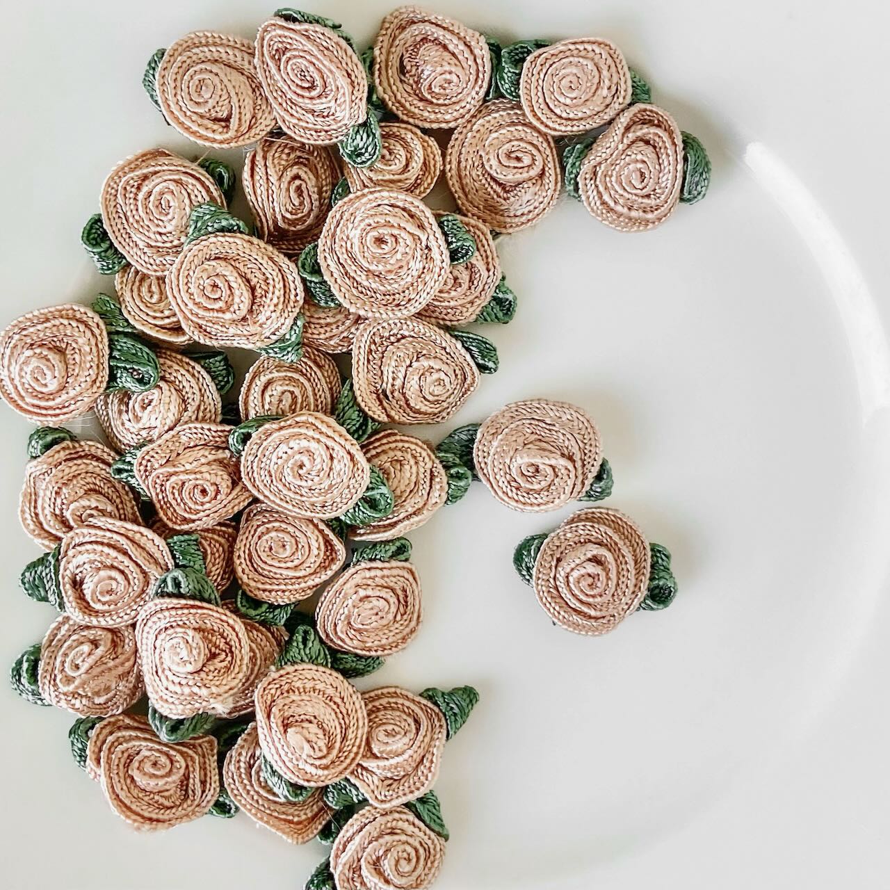     Rayon_Rolled_Rose