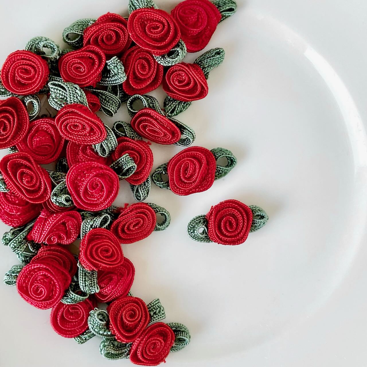     Rayon_Rolled_Rose