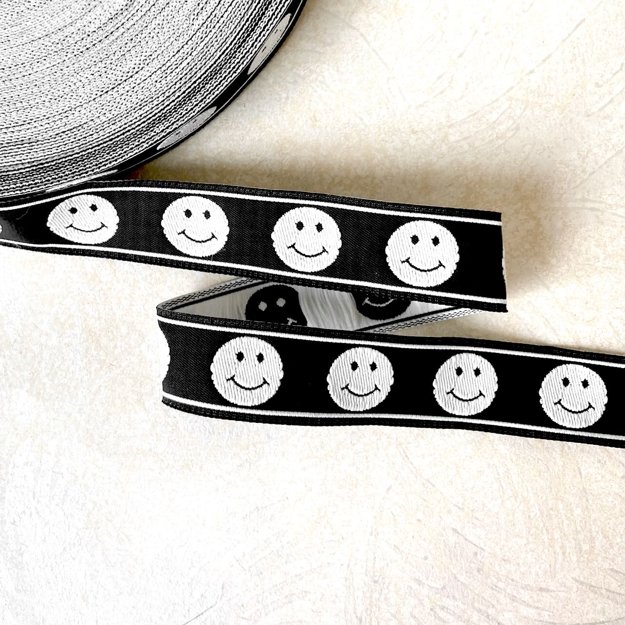     Smiley_Face_Jacquard_Ribbon