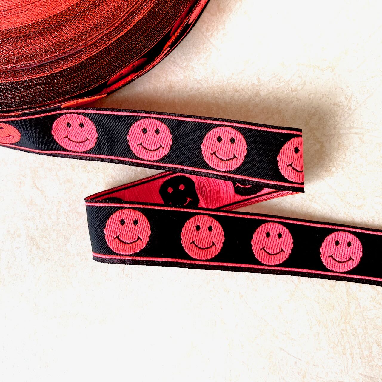     Smiley_Face_Jacquard_Ribbon