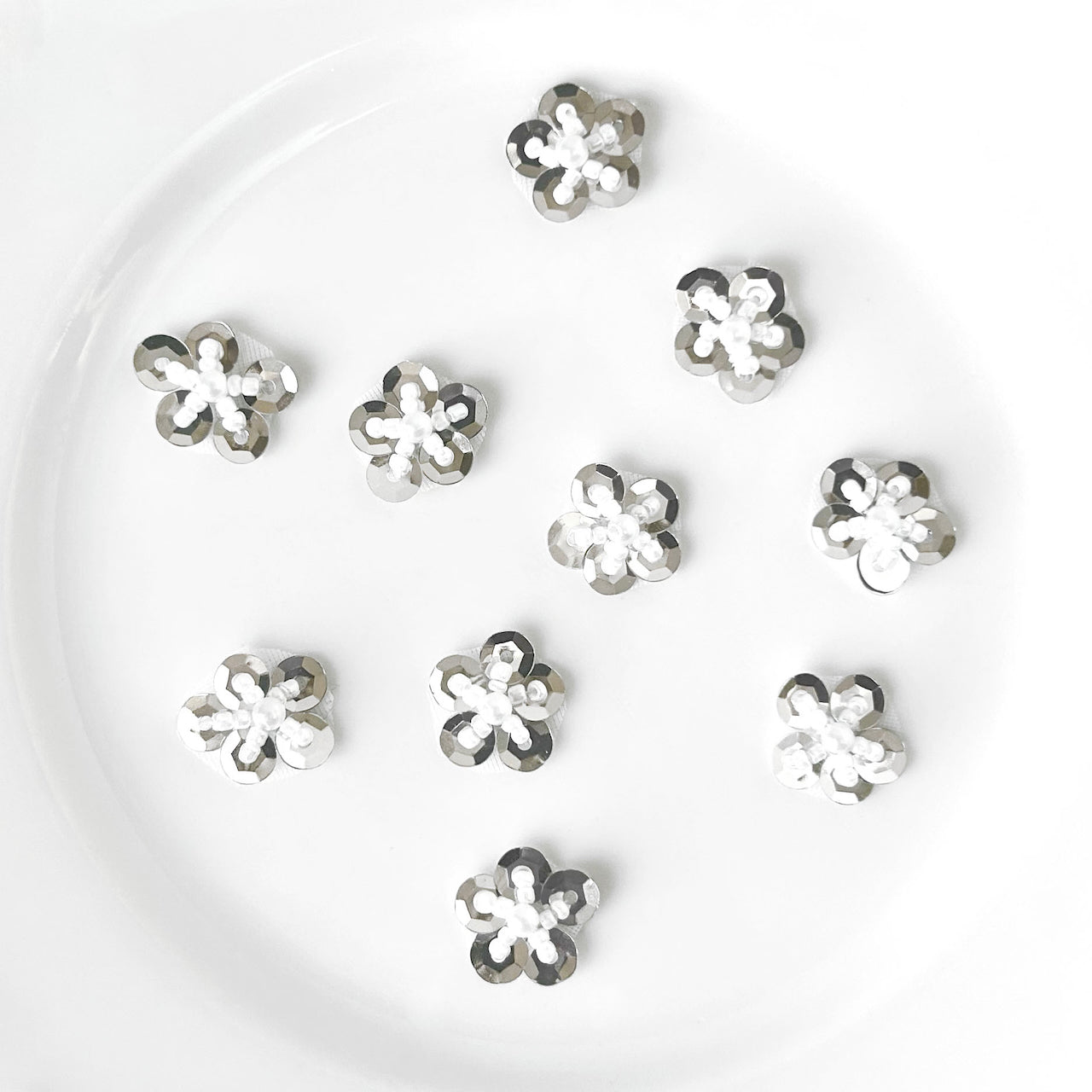 Tiny_Bead_Sequin_Flower_Applique