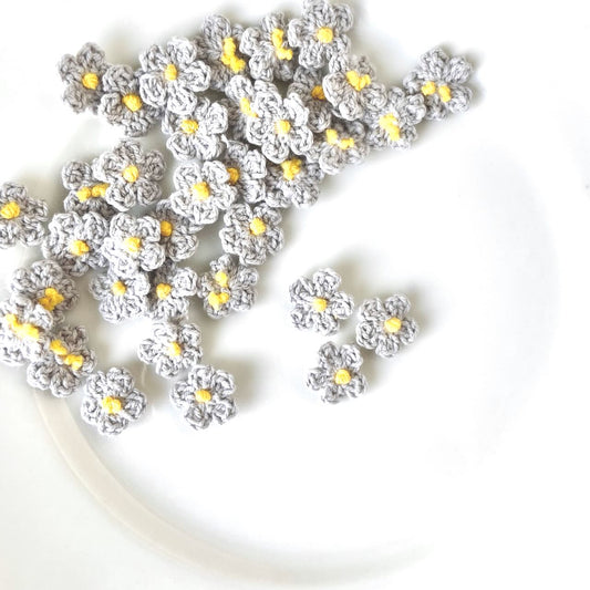    Tiny_Crocheted_Flower_Gray
