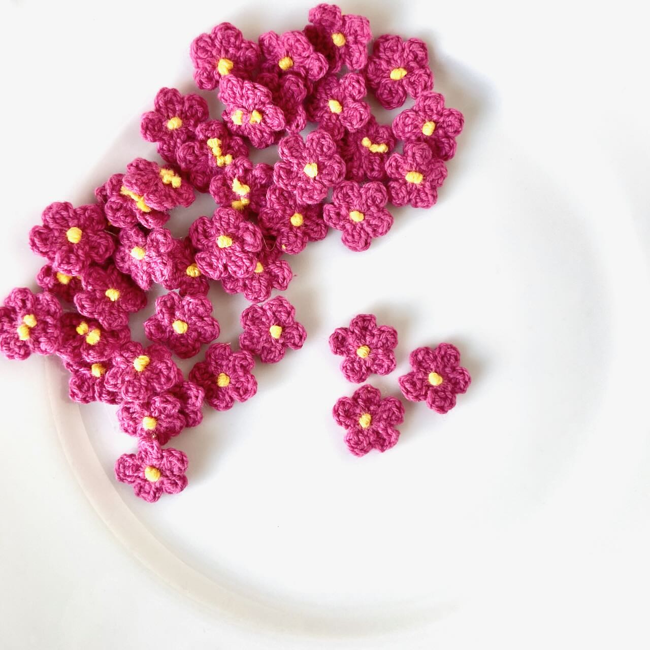    Tiny_Crocheted_Flower