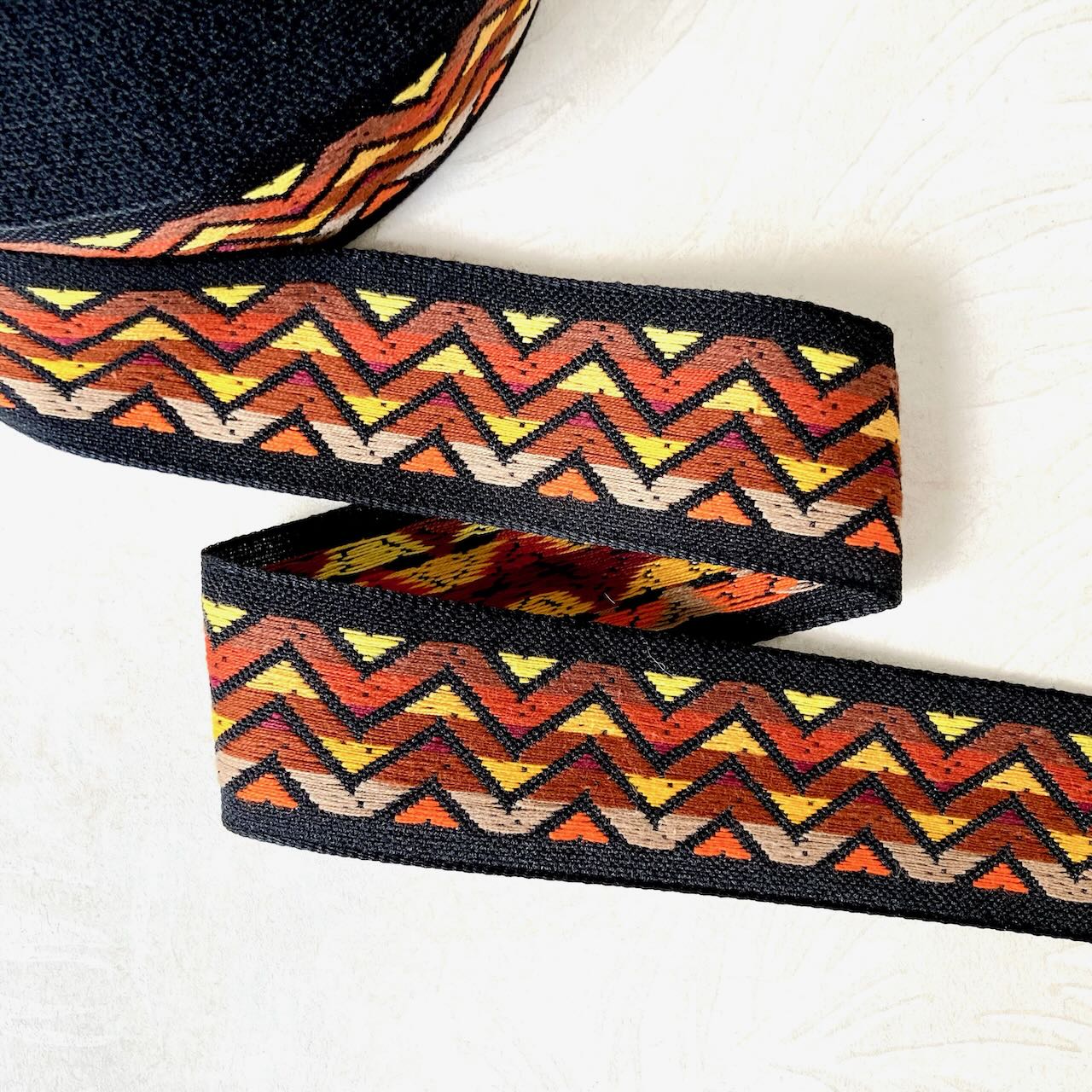     ZigZag_Jacquard_Ribbon
