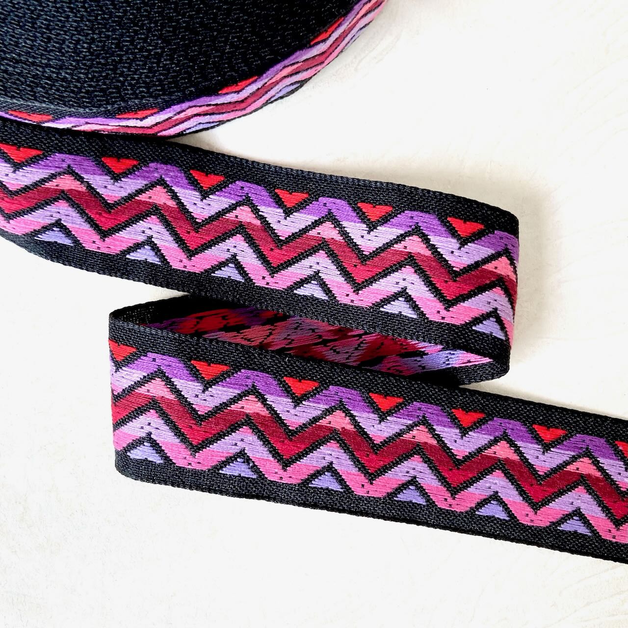     ZigZag_Jacquard_Ribbon